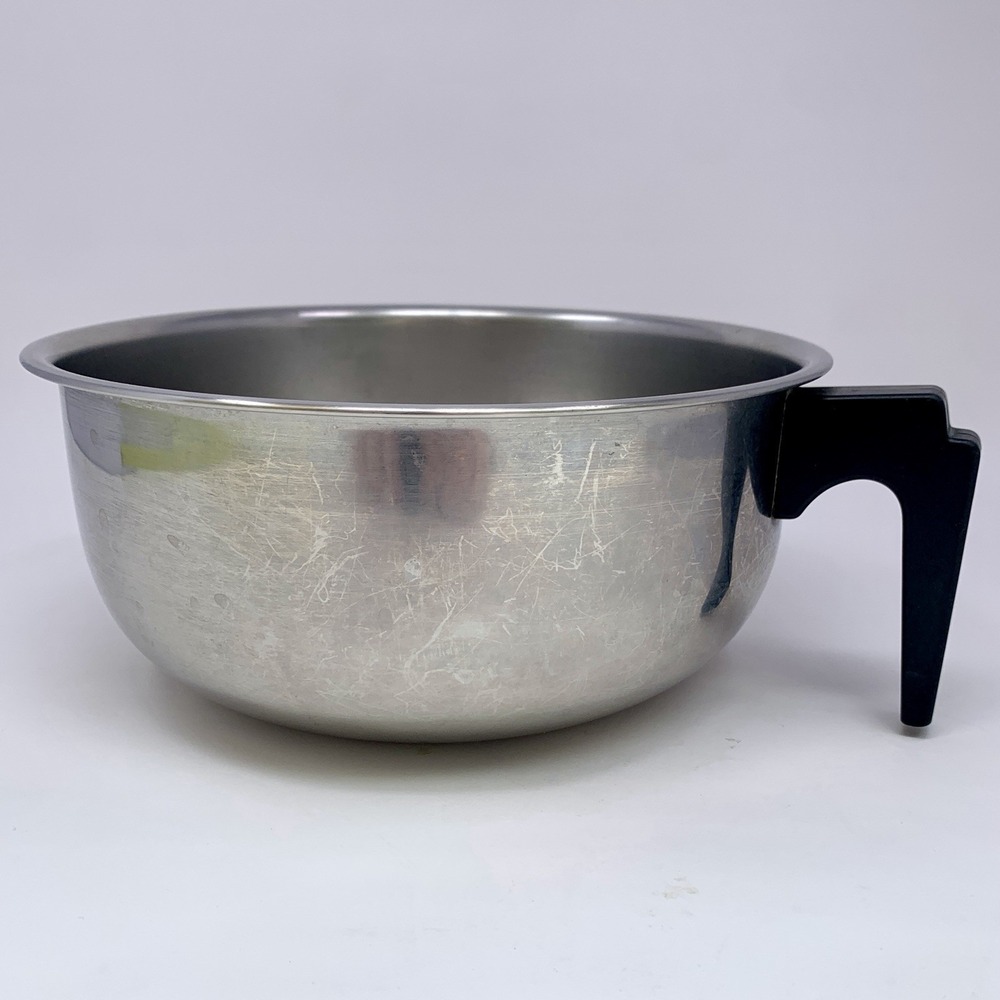 Vollrath Stainless Steel # 6951 Black Handle Mixing Bowl 3 QT